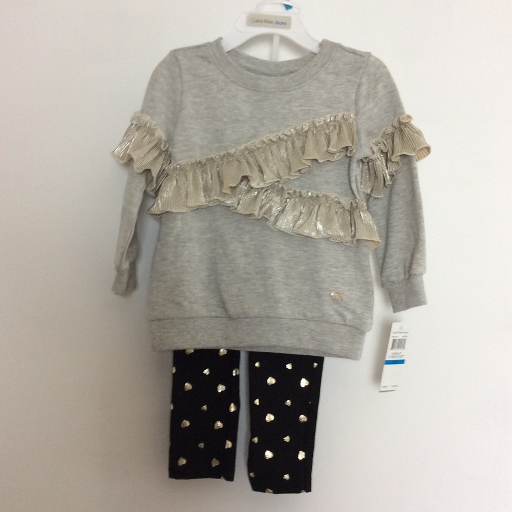 NEW Calvin Klein infant two-piece set 24 months